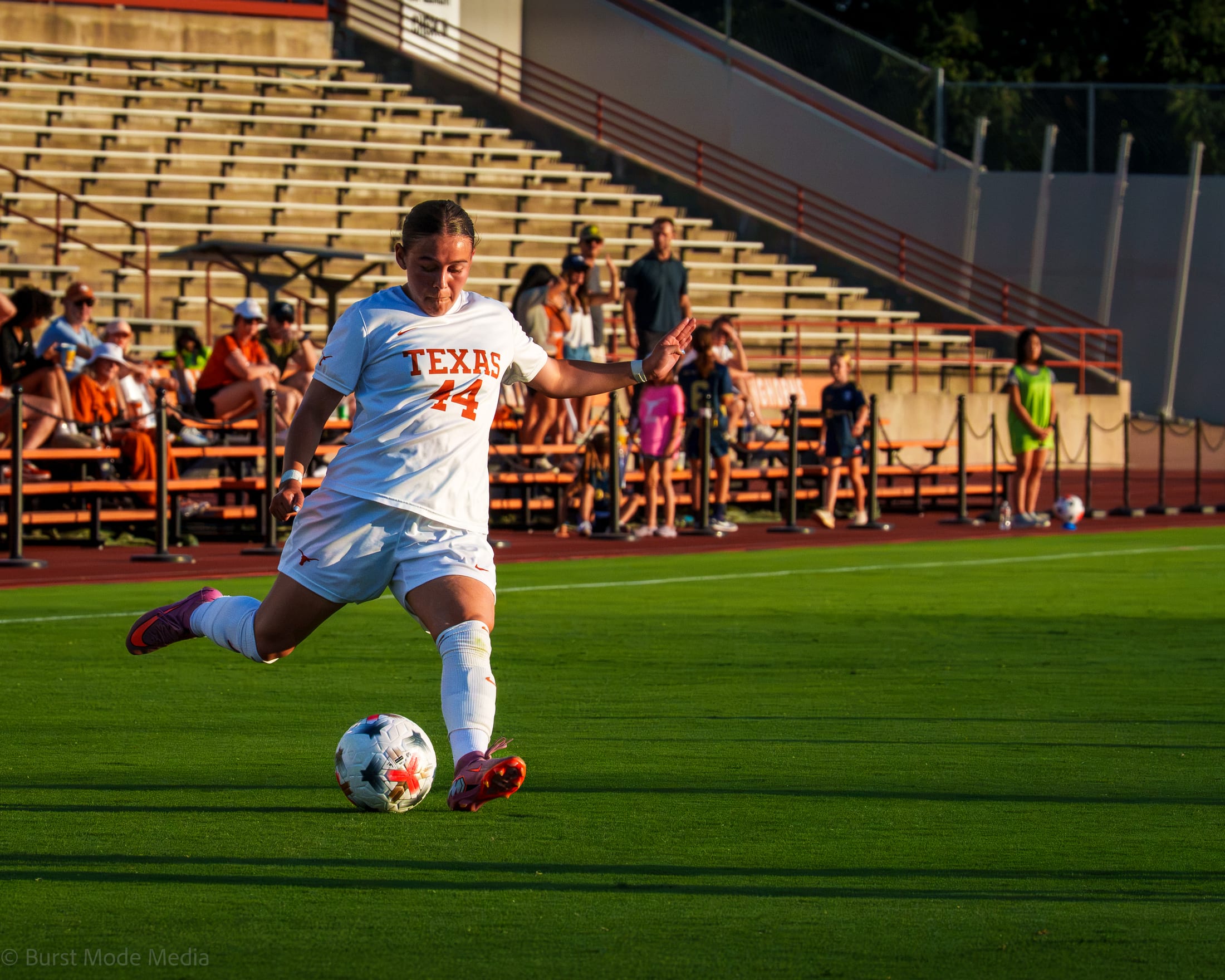 Amalia Villarreal scores the first goal in the Texas Women's Soccer 2026 season.